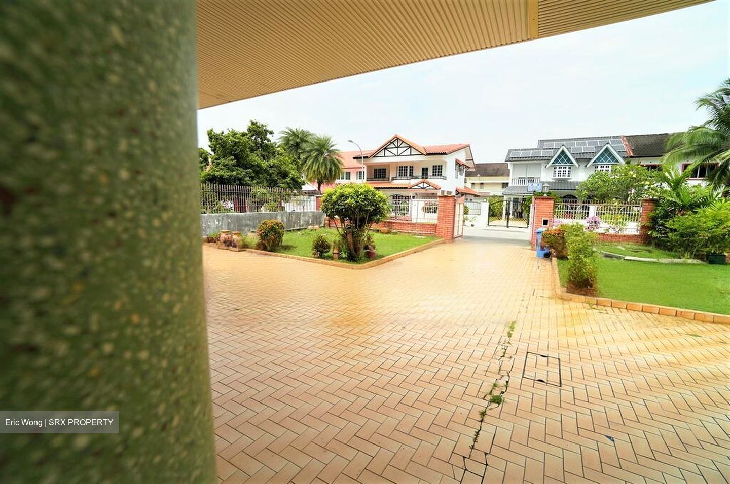 Happy Gardens (D13), Semi-Detached #498945991